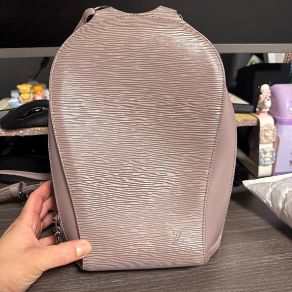 Louis Vuitton Backpack epi - Picture 1 of 3